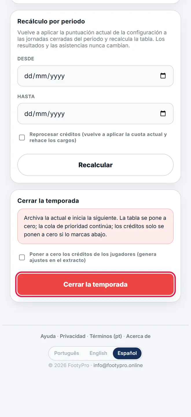 <b>Cerrar</b> archiva la temporada y abre la siguiente. La prioridad se traslada; los créditos solo se ponen a cero si marcas la casilla.