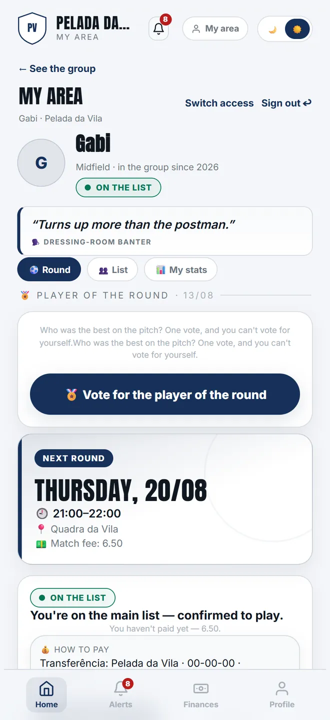 The <b>List</b> tab shows who is playing, split between keepers and outfielders, and who has checked in. No money about anyone.